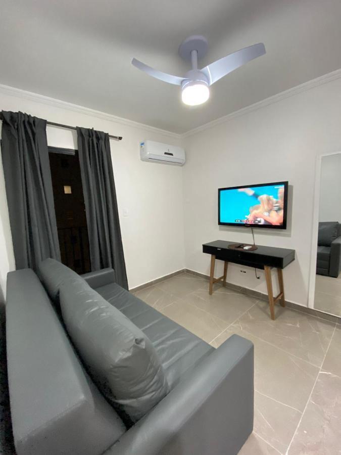 Flat - Acomoda Ate 4 Hospedes - Bairro Do Gonzaga - Santos Sp Dış mekan fotoğraf